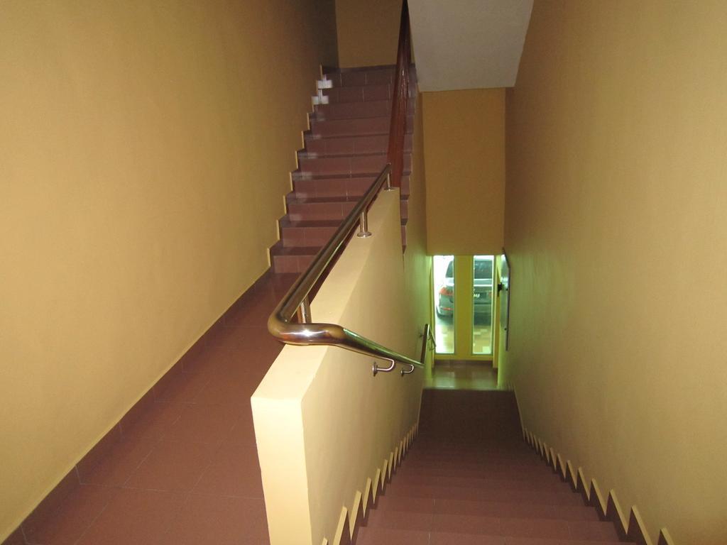 Oyo 151 Twin Hotel Kuala Lumpur Exterior photo