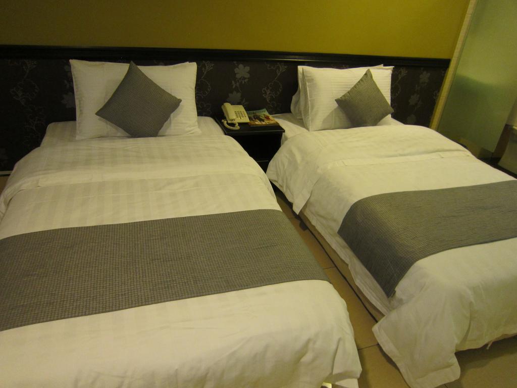 Oyo 151 Twin Hotel Kuala Lumpur Exterior photo