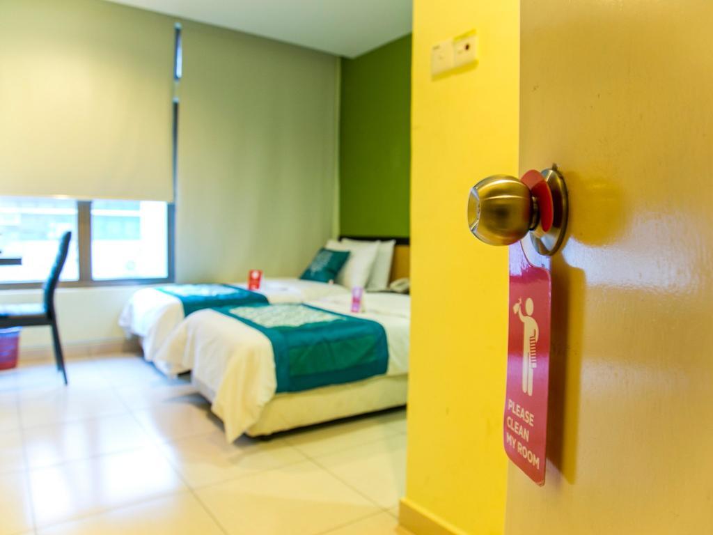Oyo 151 Twin Hotel Kuala Lumpur Exterior photo